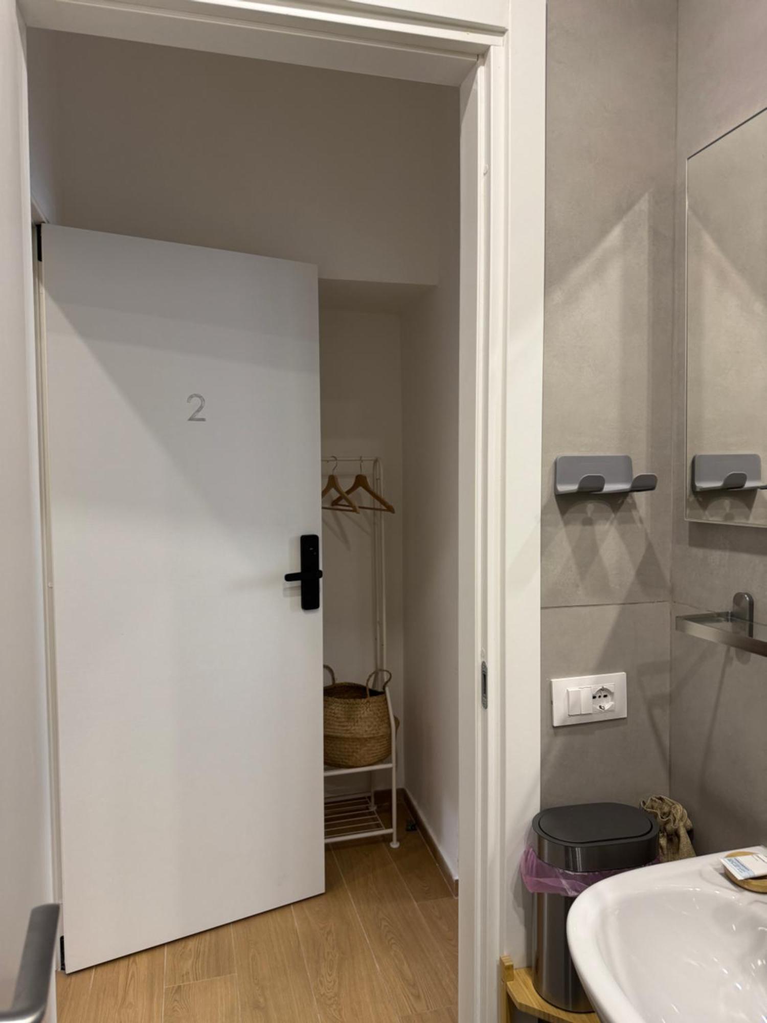 Flat 7 Rome Guesthouse Buitenkant foto